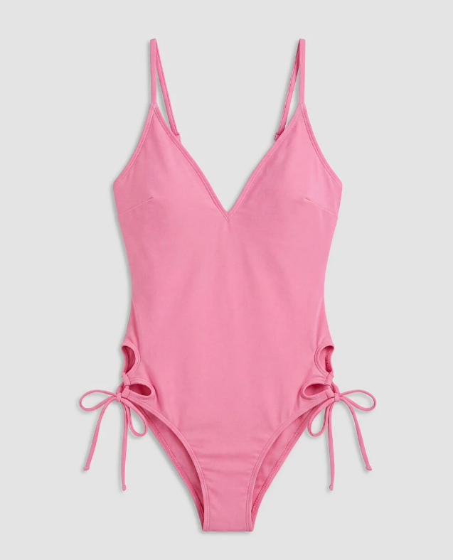 Costum de baie cu decupaje
