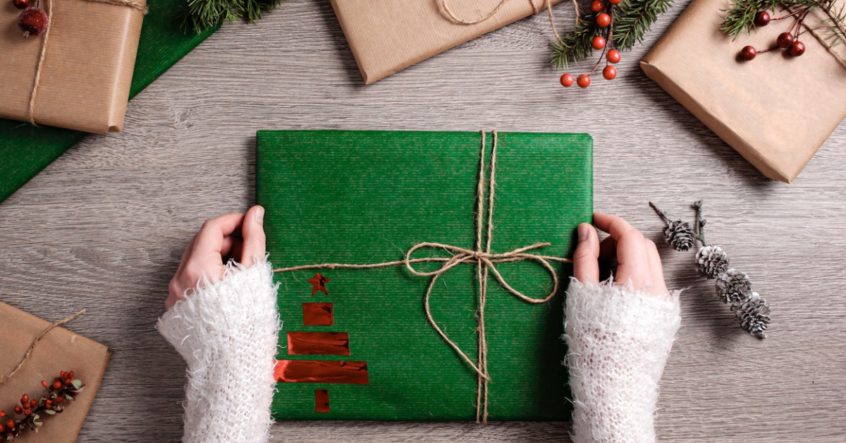 Cadouri de Secret Santa: 15+ idei pentru colegi, baieti si fete ...