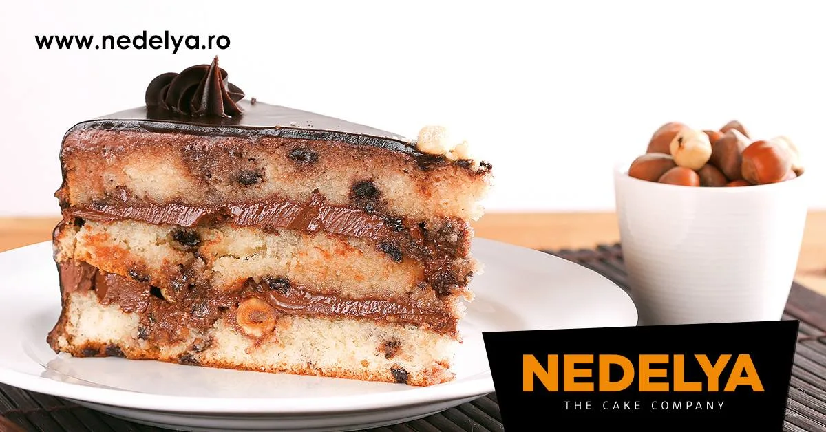 tort de ciocolata si alune