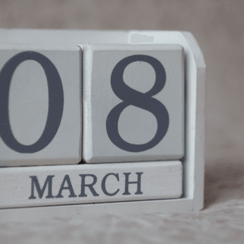 15+ idei de cadouri de 8 Martie pentru mama, iubita și toate femeile importante din viața ta wordpress featured image (3)