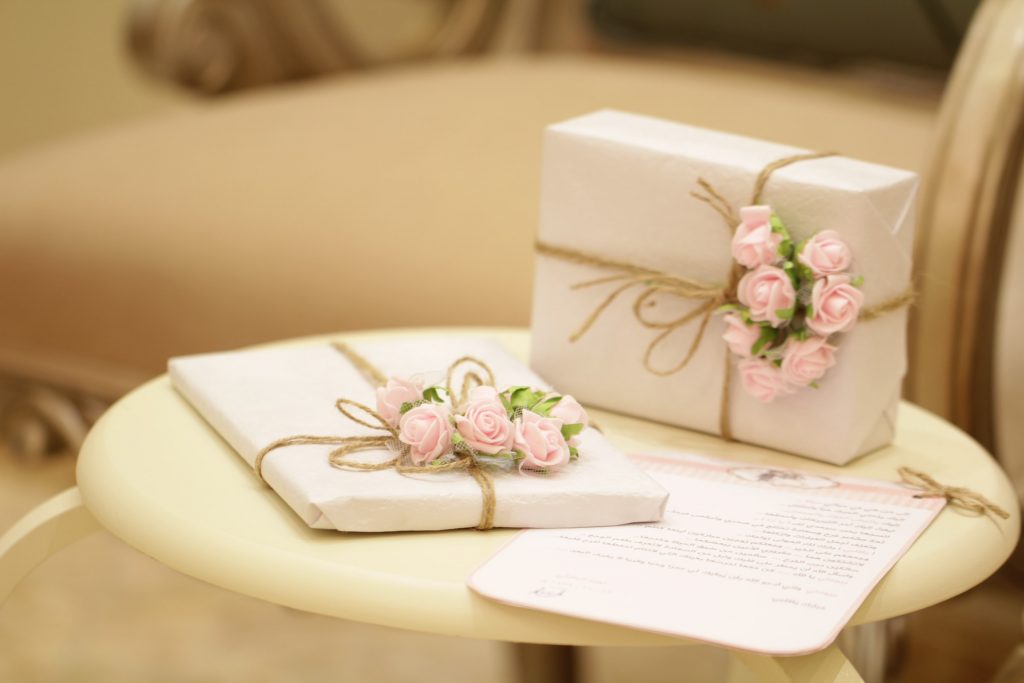 Girlfriend desire Set out 20+ idei de cadouri de nuntă originale și deosebite pentru miri - Veranda  Mall