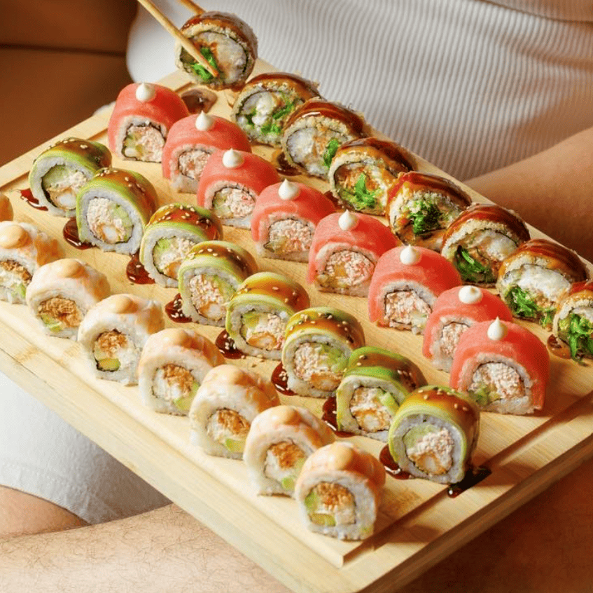 tava de sushi de la esushi veranda mall